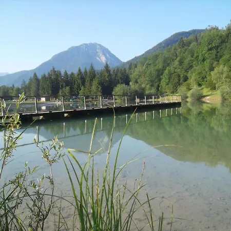 Bed and breakfast La Roulotte De La Buissonniere Le Noyer (Savoie)
