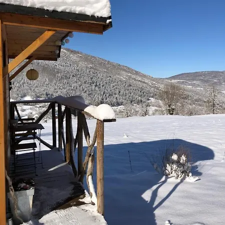 La Roulotte De La Buissonniere Bed and breakfast